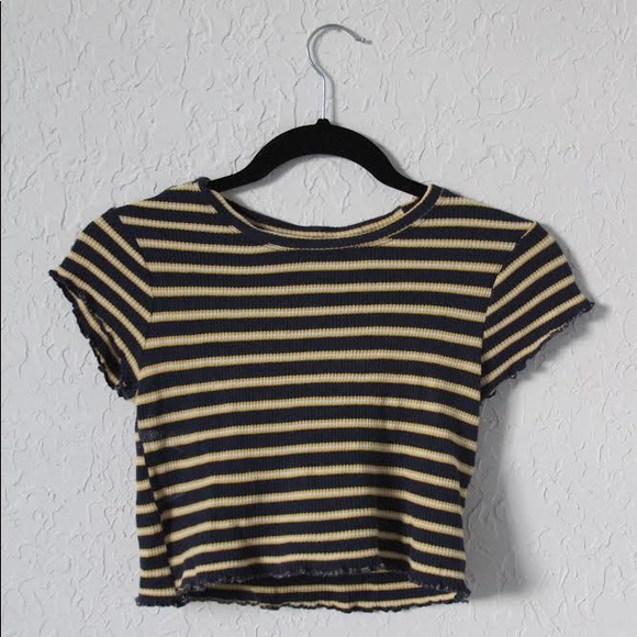 Me to We Tops - Blouse size small